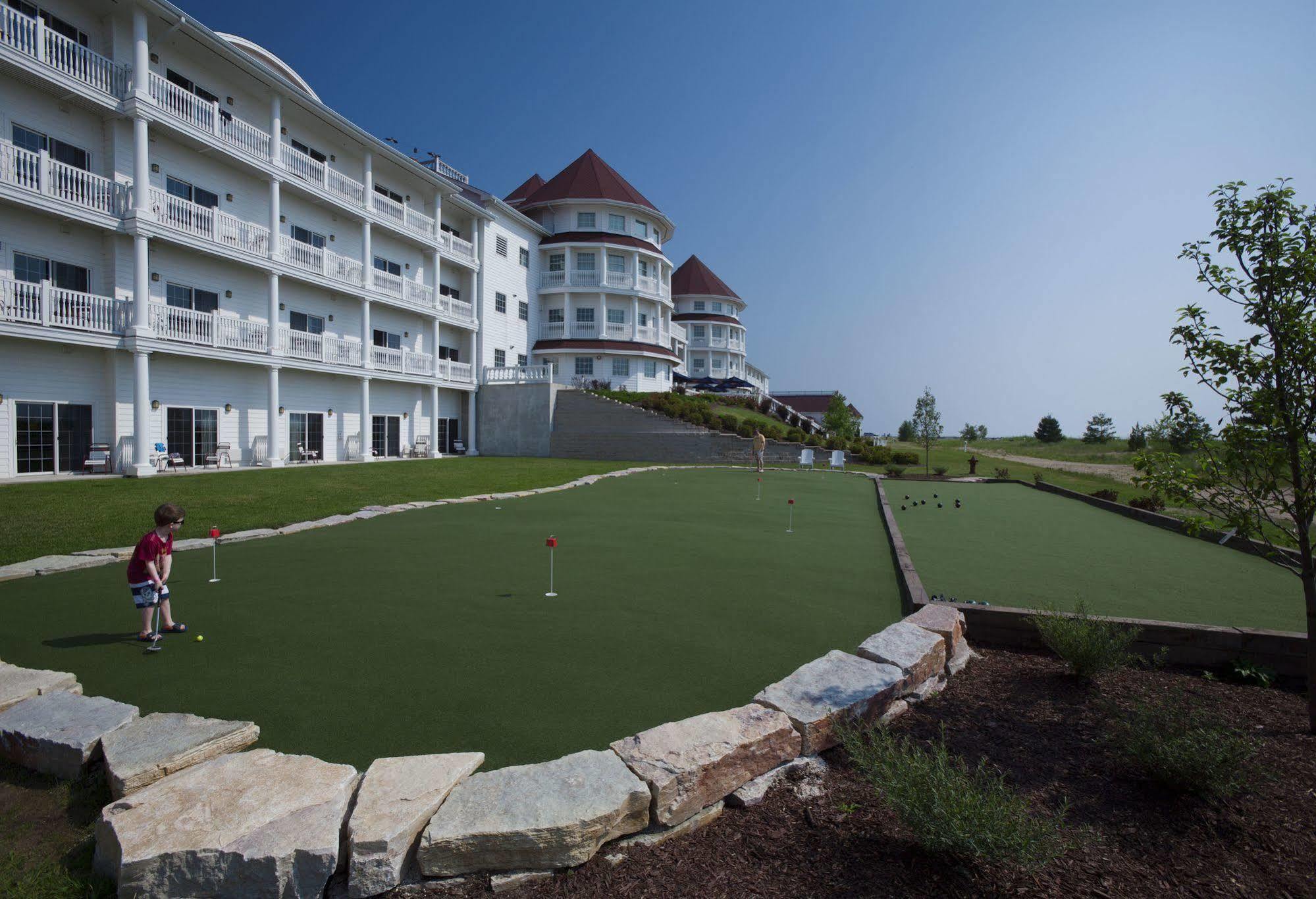 Blue Harbor Resort & Spa Шебойган Экстерьер фото